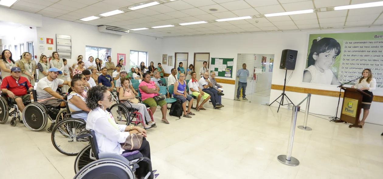 Rejane Dias durante seu pronunciamento