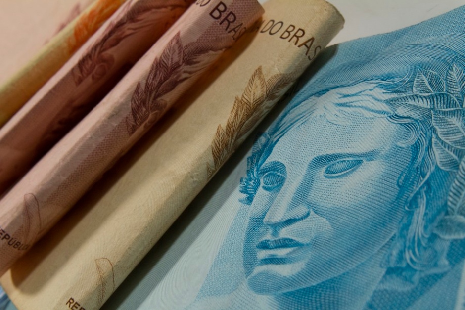 Dívida pública chega a R$ 3,04 trilhões
