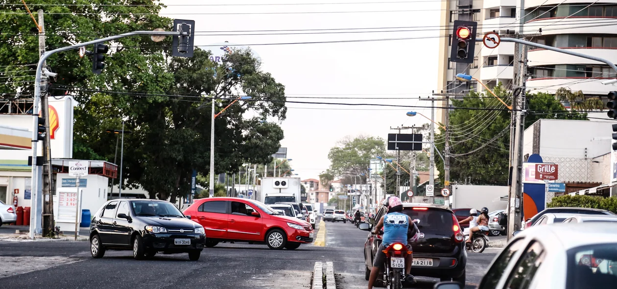 Strans faz intervenção na avenida Homero Castelo Branco