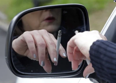 Fumo passivo está ligado a risco de AVC
