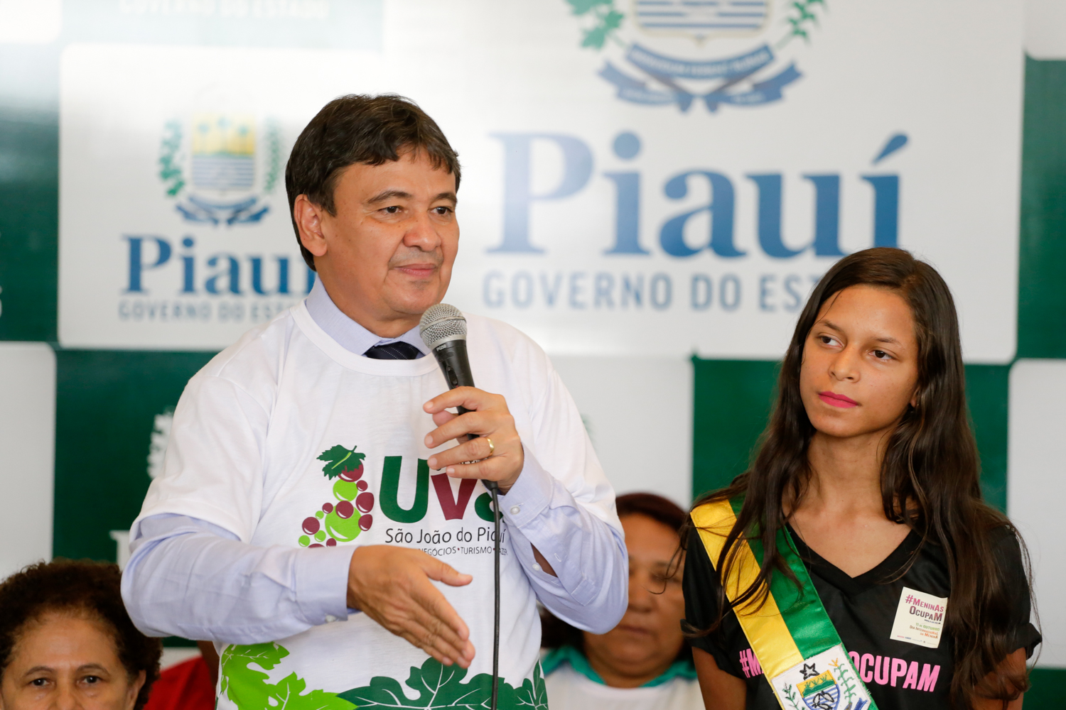Governador Wellington e Andreia Sousa no Lançamento do Festival da Uva no Palácio de Karnak.