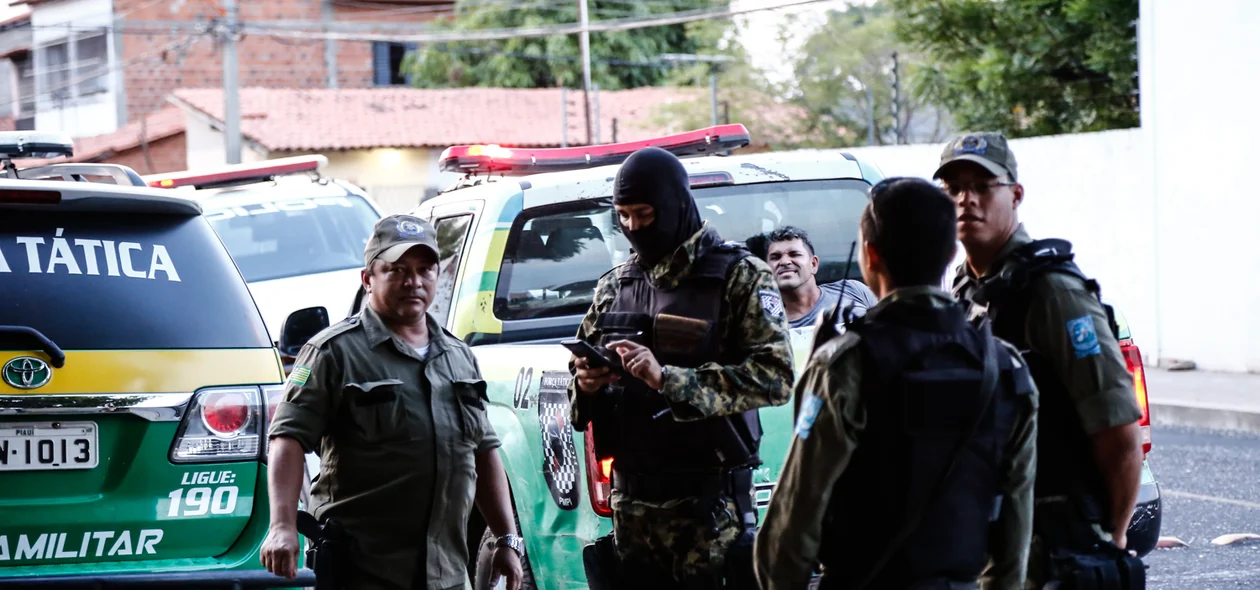 Polícia estoura boca de fumo e prende homem no bairro Mafrense em Teresina 