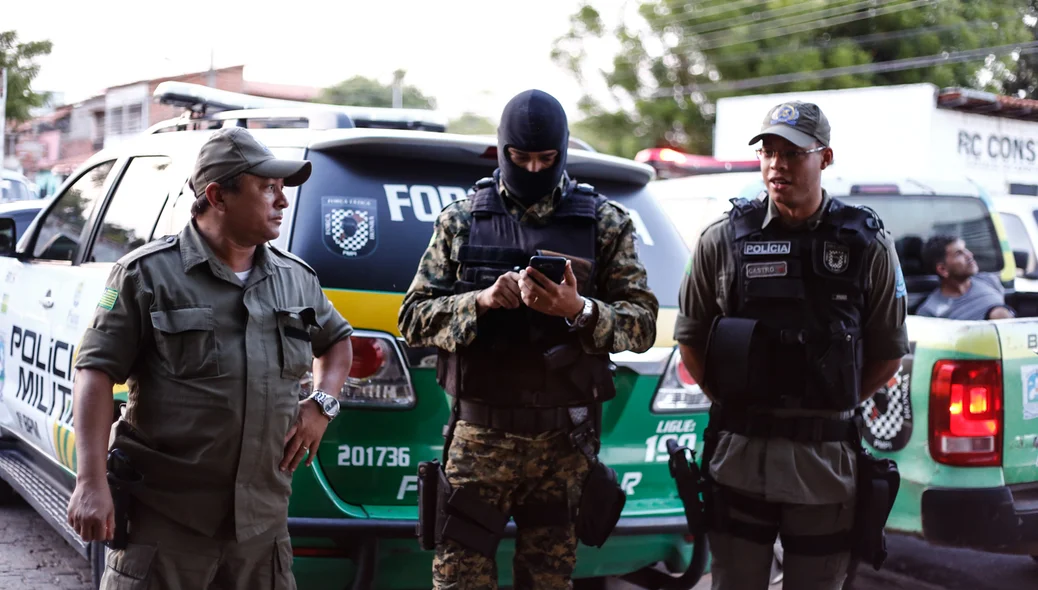 Policiais militares prendem traficante no bairro Mafrense em Teresina Piauí 