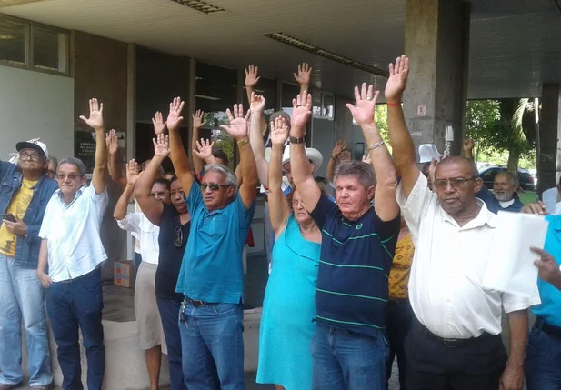 Trabalhadoras e trabalhadores vão paralisar atividades no dia 11 de novembro