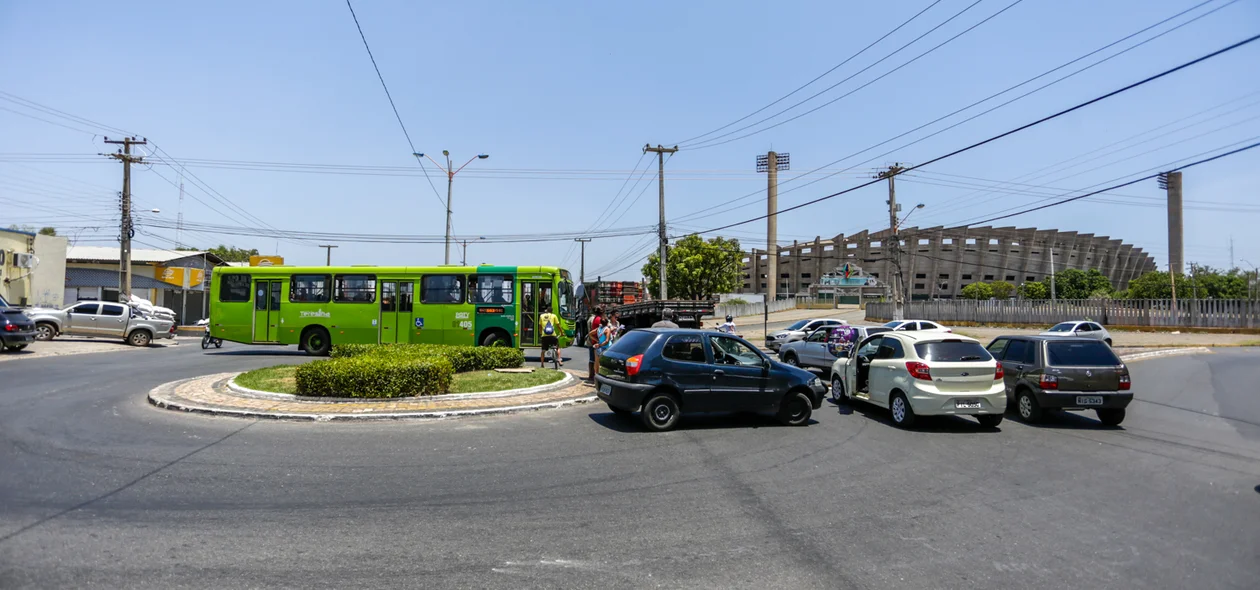 Acidente próximo do Albertão