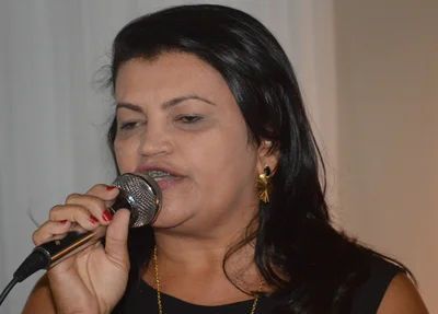 Secretária municipal de Educação de Picos, Rosilene Monteiro
