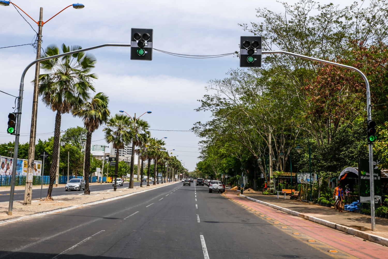 Novo semáforo na Avenida Marechal Castelo Branco