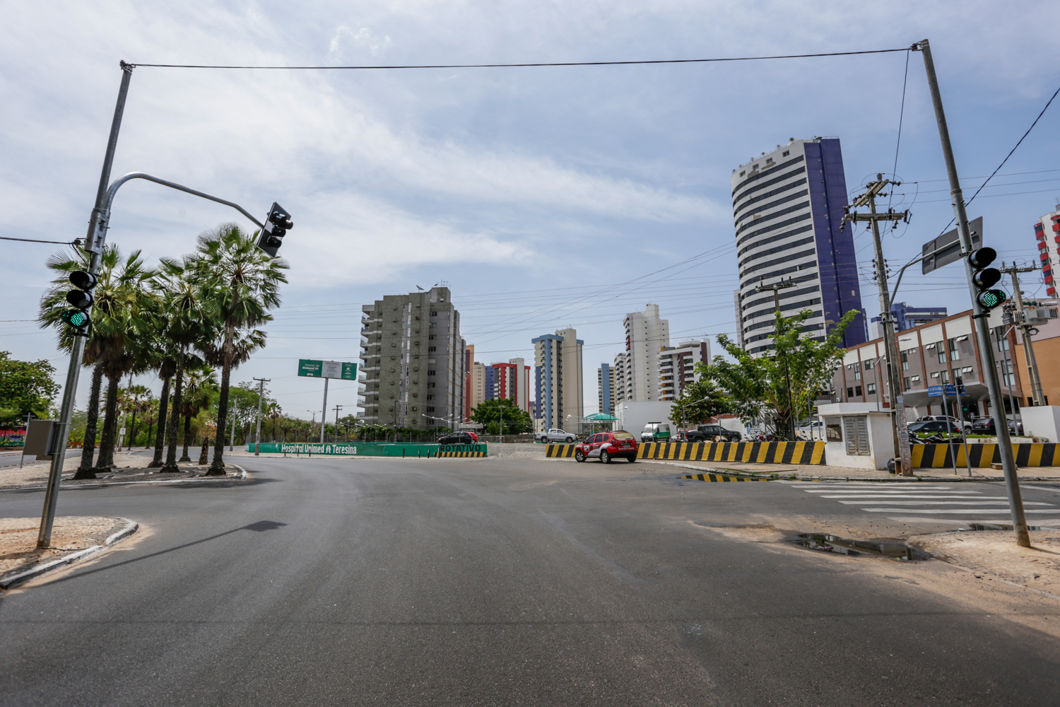 Sinalização semafórica para melhorar o trânsito