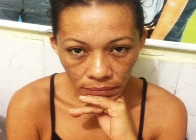 Mulher é presa portando drogas