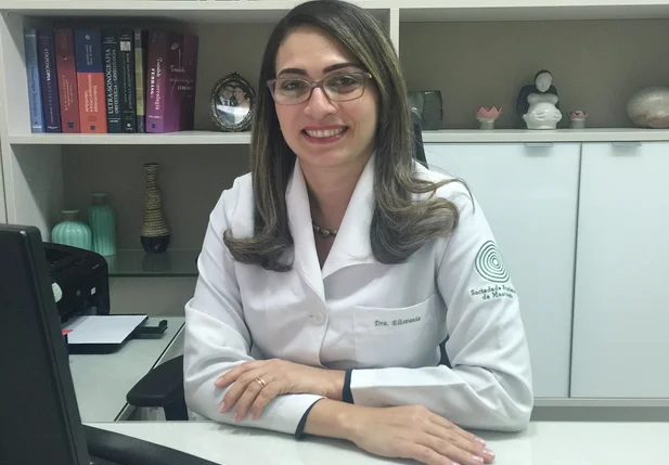 Dra. Elisvania Rodrigues