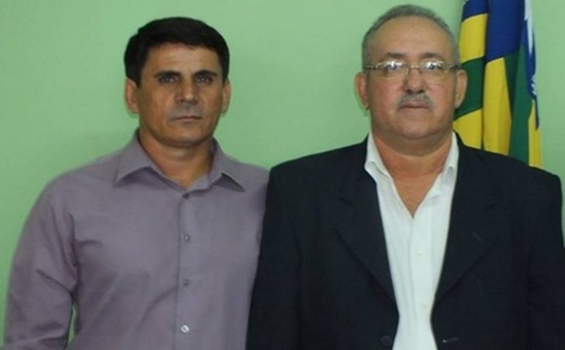 José Airton Cipriano (a esquerda), ao lado do prefeito licenciado, Nivardo Silvino.