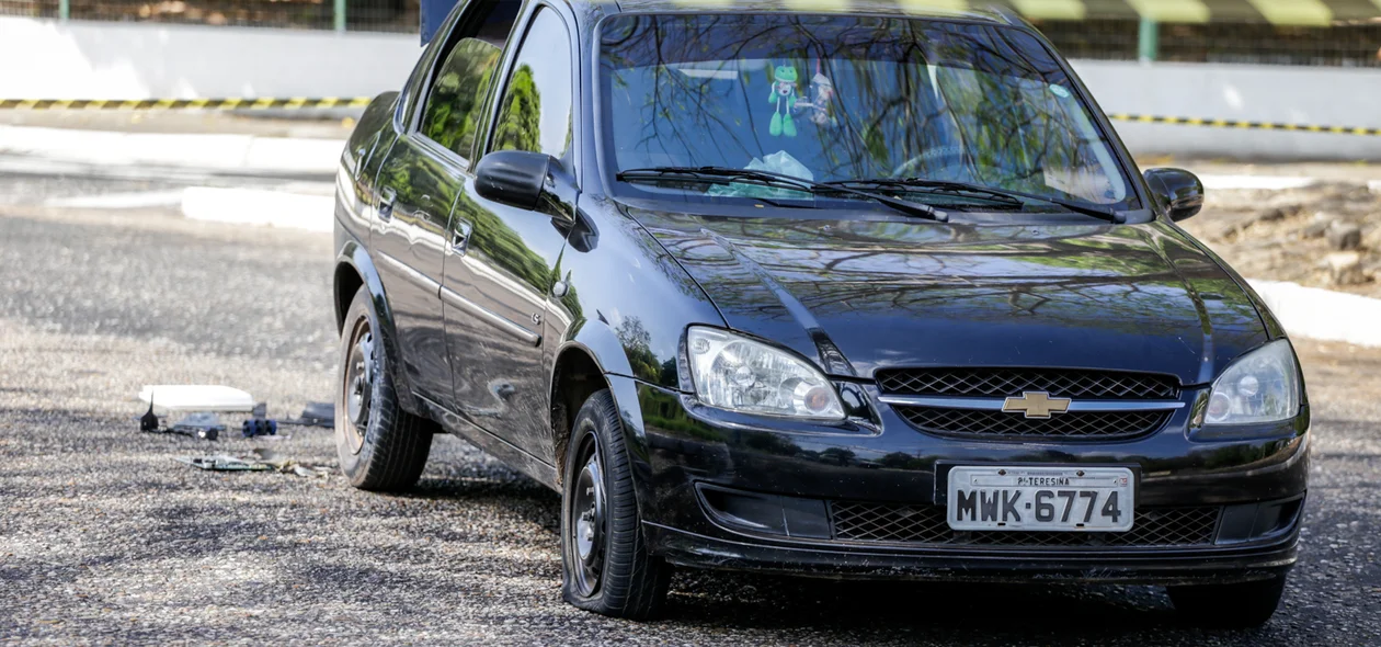 Carro usado pelos assaltantes