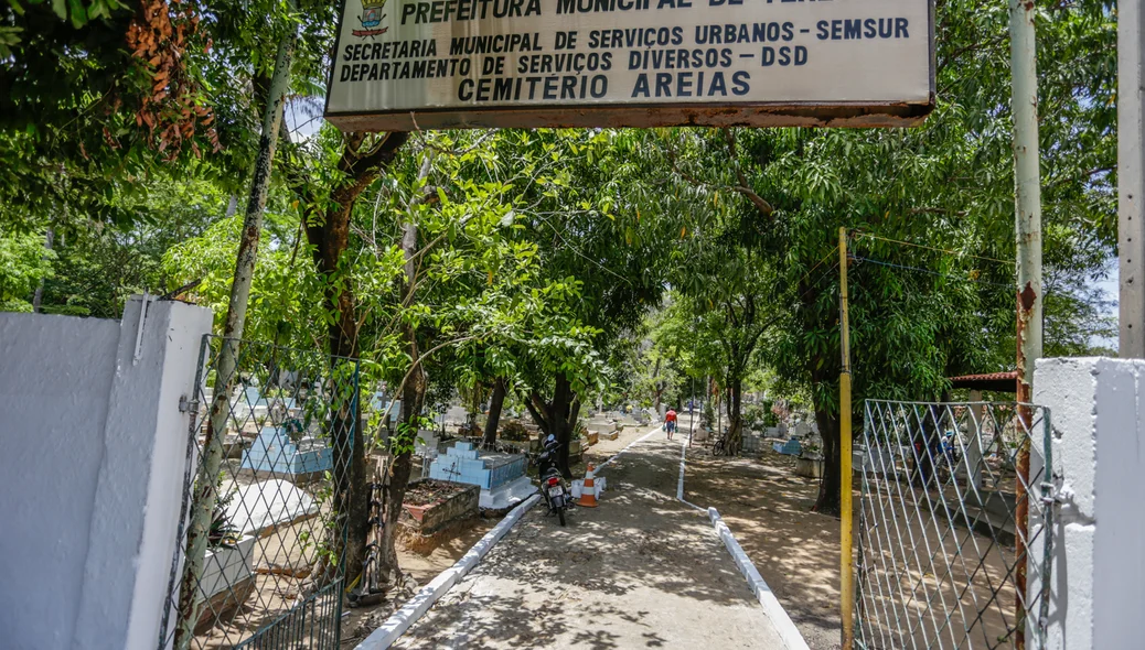 Entrada do cemitério 