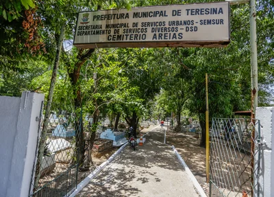 Entrada do cemitério 
