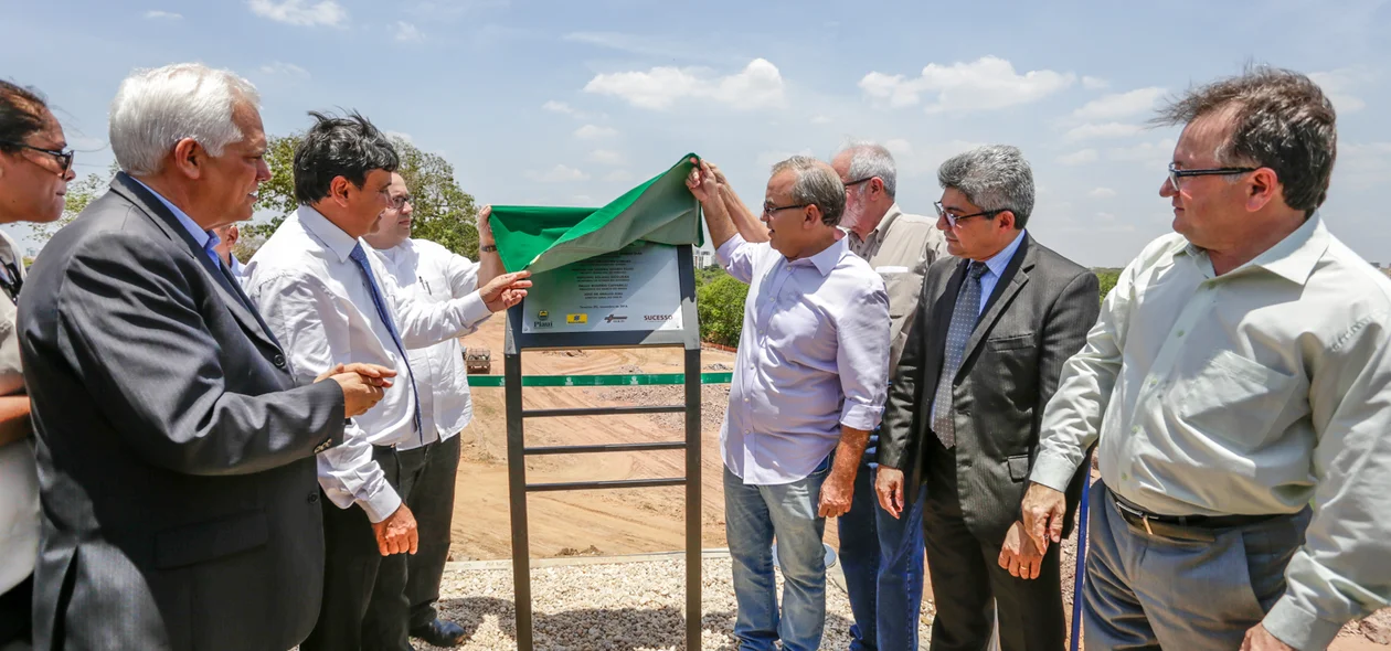 Inauguração do alargamento da Ponte Wall Ferraz