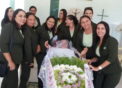 Velório de Vera Lúcia