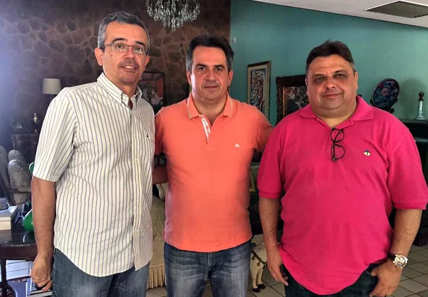 Washington, Ciro e Julio Arcoverde