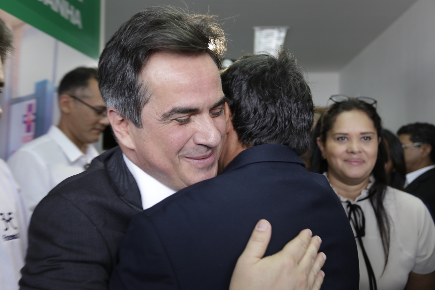 Senador Ciro Nogueira compareceu a inauguração