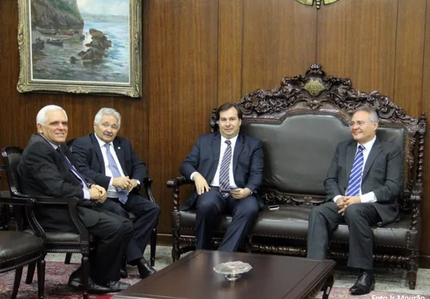 Reunião no Senado 