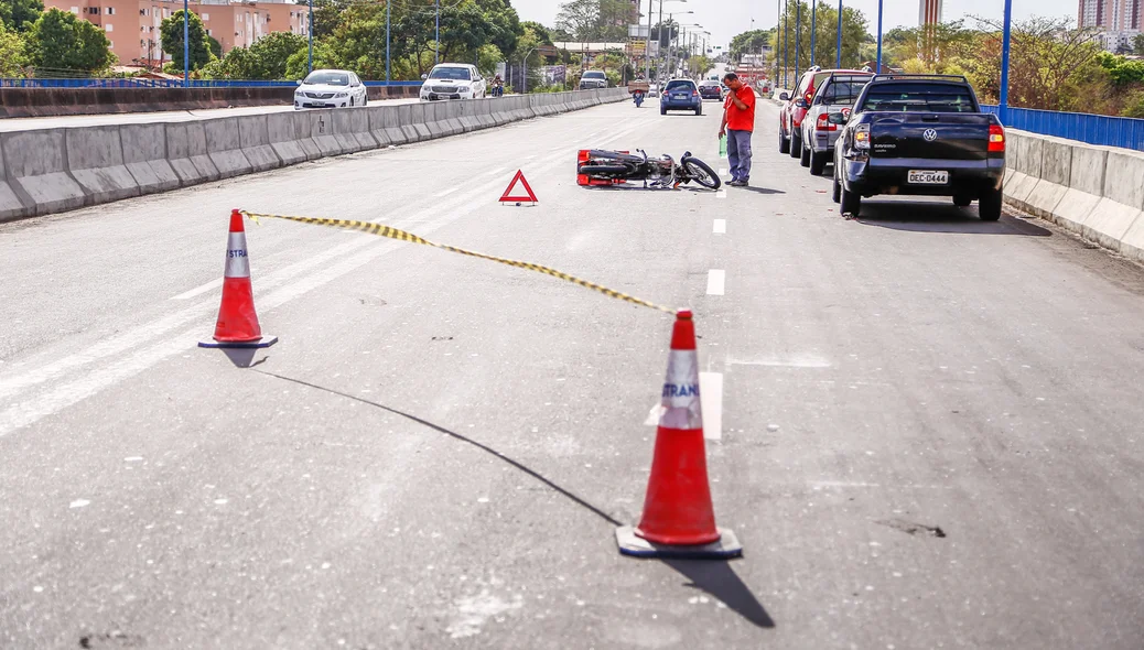 Acidente na ponte Wall Ferraz em Teresina Piauí 