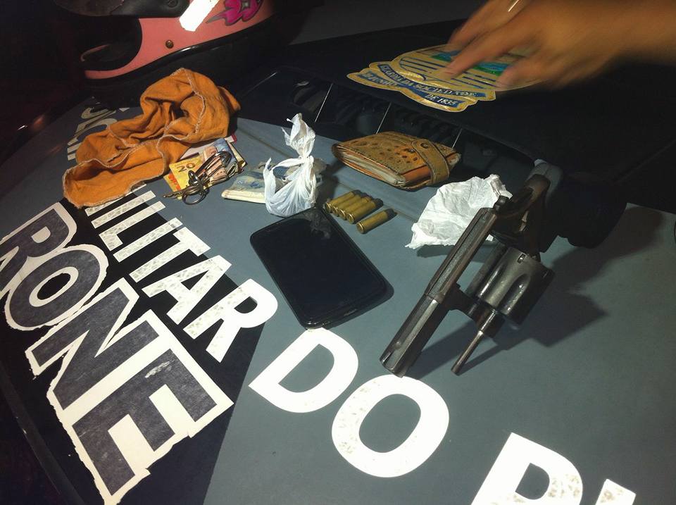 Material apreendido pela polícia