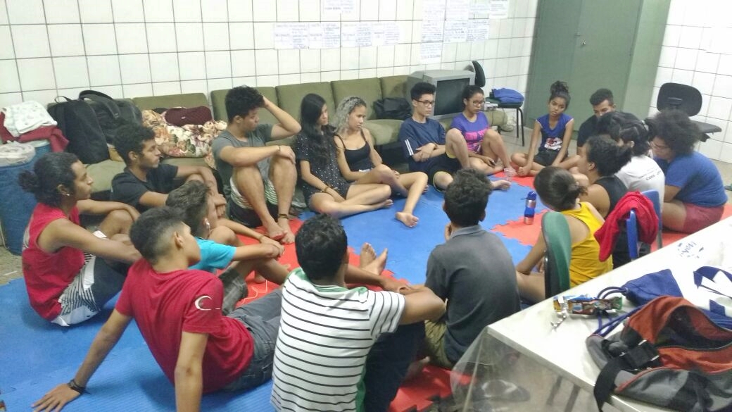 Estudantes reunidos no CEEP Professor Edgar Tito