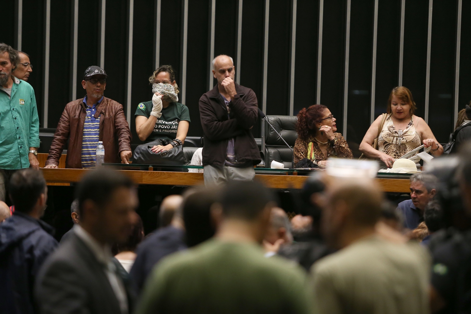 Manifestantes invadiram plenário da Câmara 