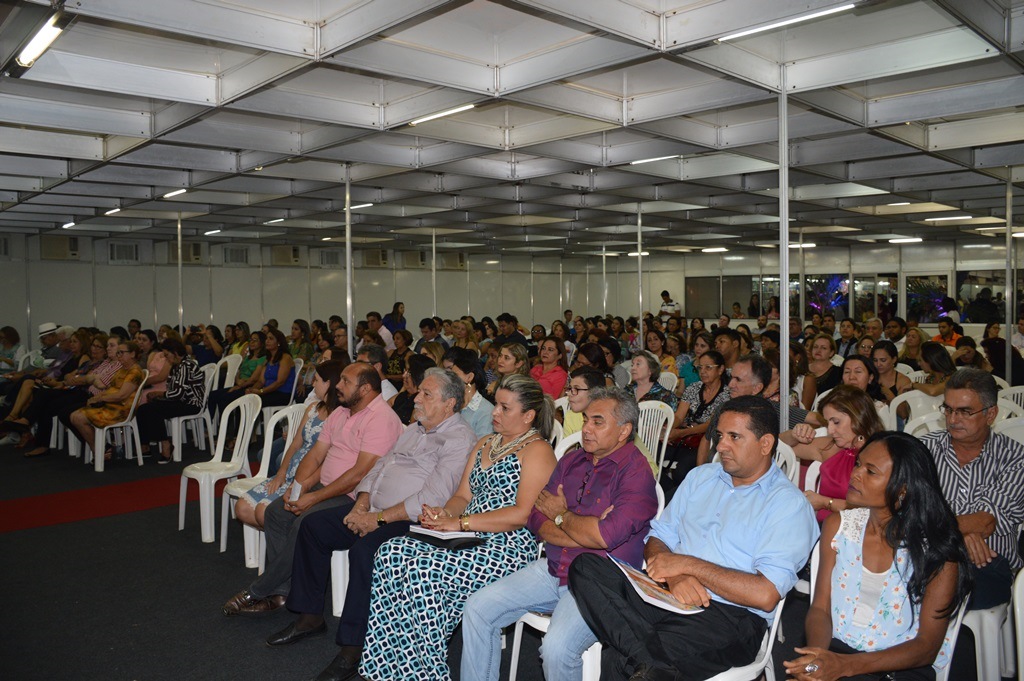 Público expressivo durante abertura da Salivag