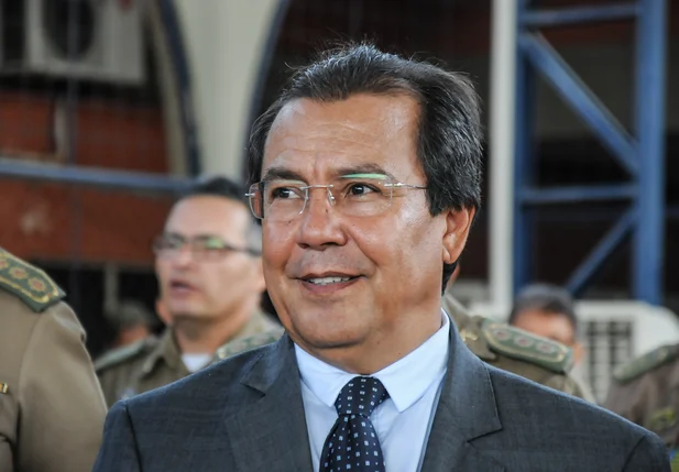 Jonas Moura, prefeito de Água Branca