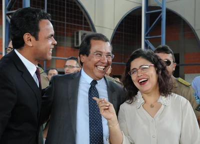 Prefeitos Gil Carlos, Jonas Moura, Patrícia Leal  