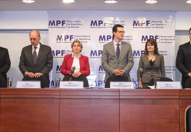 Representantes do MP, da Justiça Federal e Receita Federal