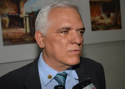Presidente da Assembleia Legislativa do Piauí, deputado estadual Themístocles Filho (PMDB)