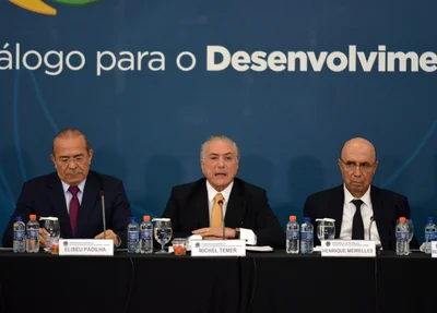Michel Temer diz que reforma da Previdência vai para o Congresso em dezembro