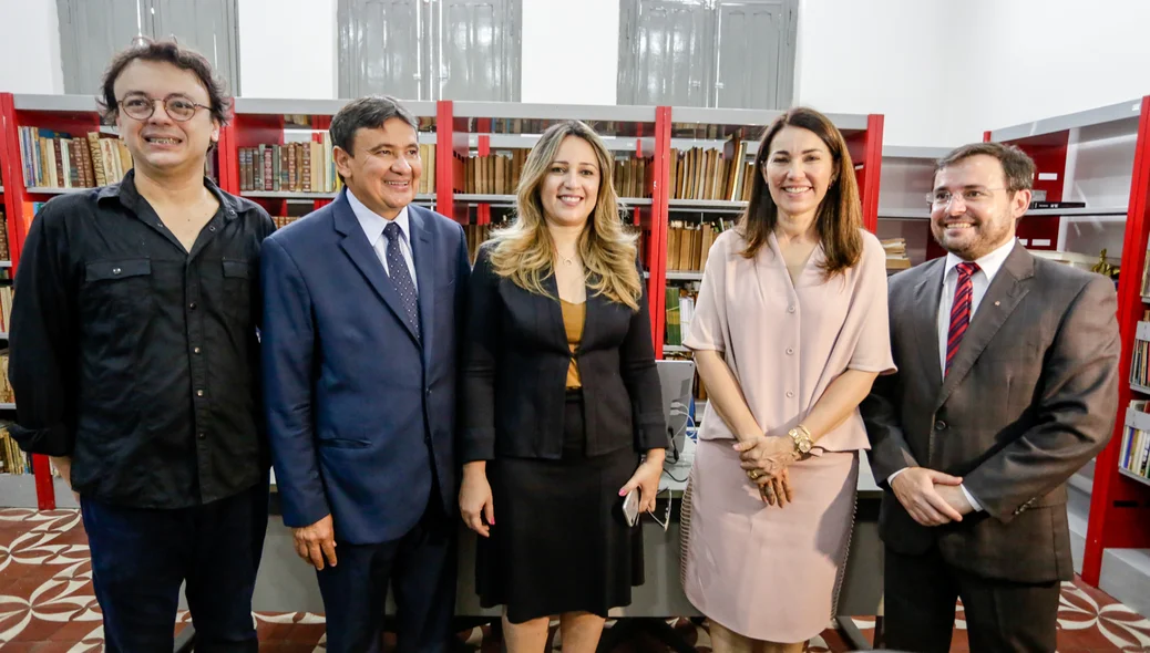 Solenidade da reabertura da  Cromwell de Carvalho