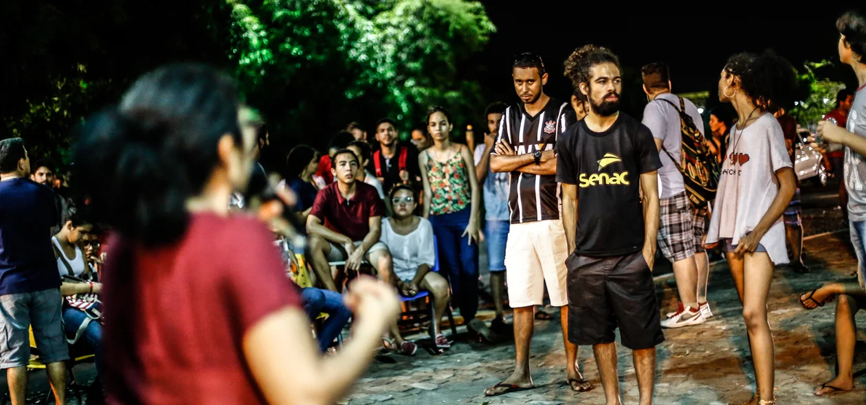 Estudantes na Universidade Federal 