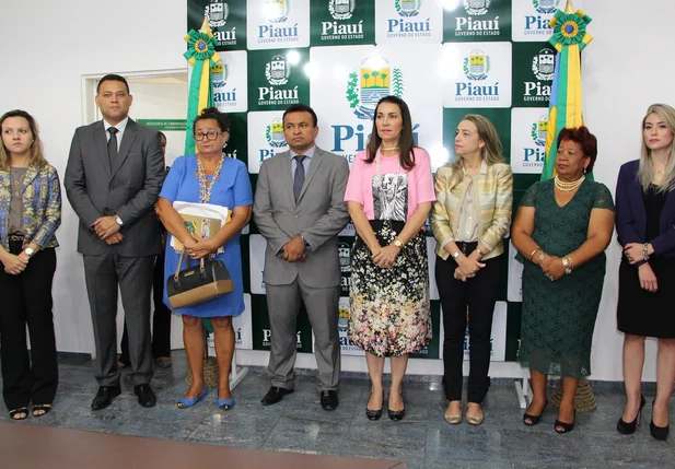 Lançamento da CampanhaAcorda, Cinderela