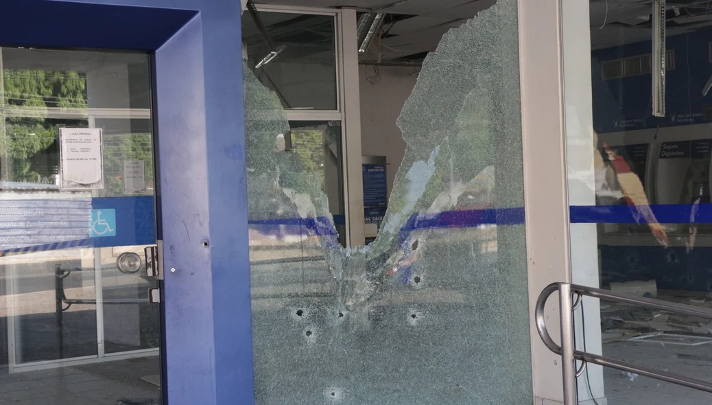 Fachada destruída