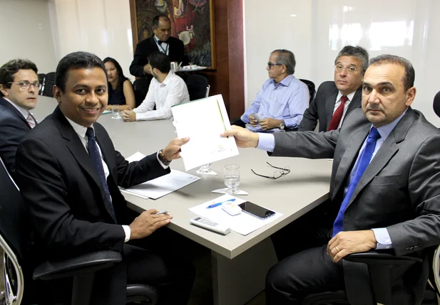 Secretário Francisco Costa e Desembargador Erivan Lopes