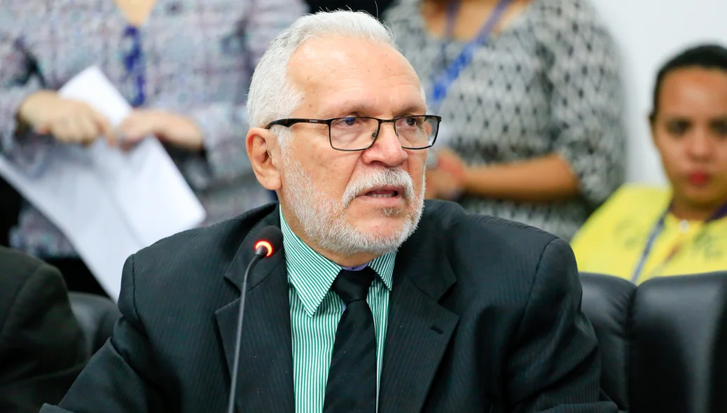 Antonio José Medeiros (2)