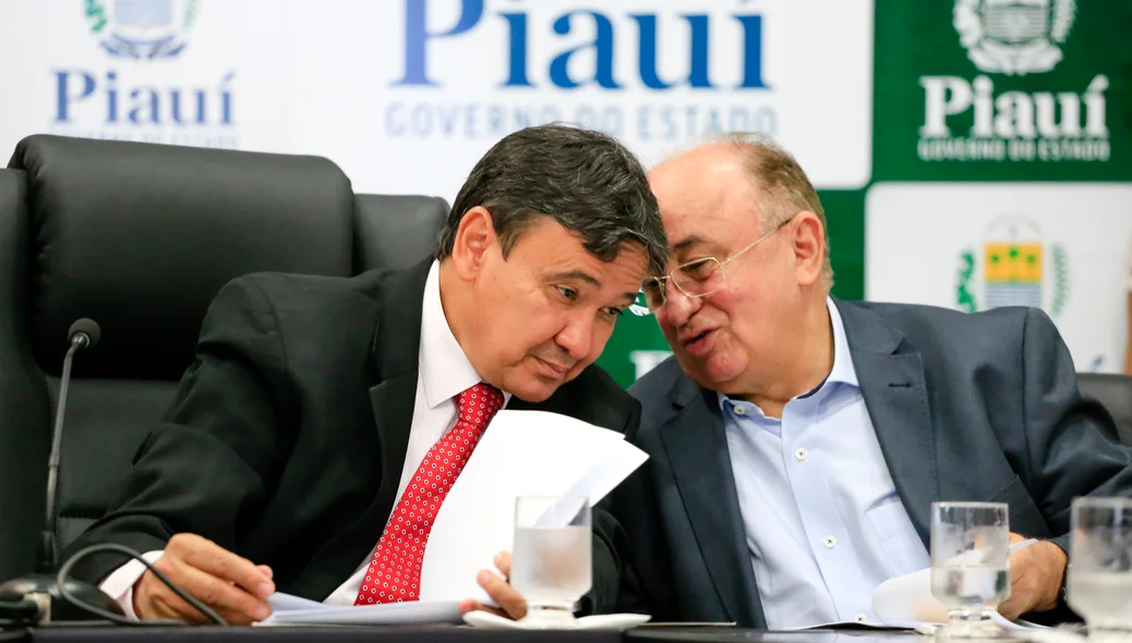 Wellington Conversando com o Deputado Federal Júlio César