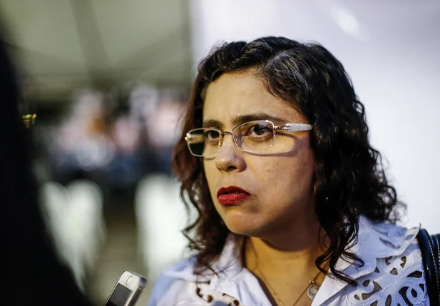 Prefeita de Altos, Patrícia Leal 
