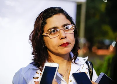 Prefeita de Altos Patrícia Leal 