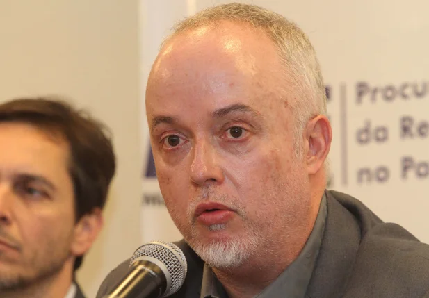 Procurador do Ministério Público Federal, Carlos dos Santos Lima