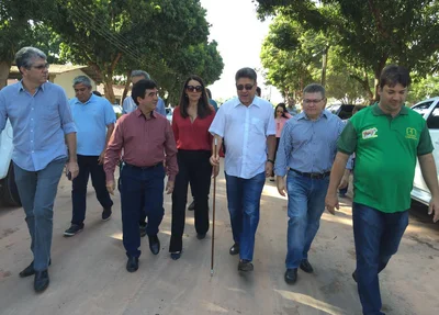 Mádison e Margarete visitam obras no Parque de Exposições Dirceu Arcoverde
