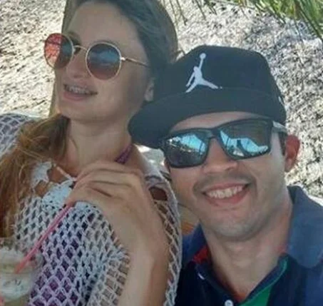 Milena ao lado de Francieldo