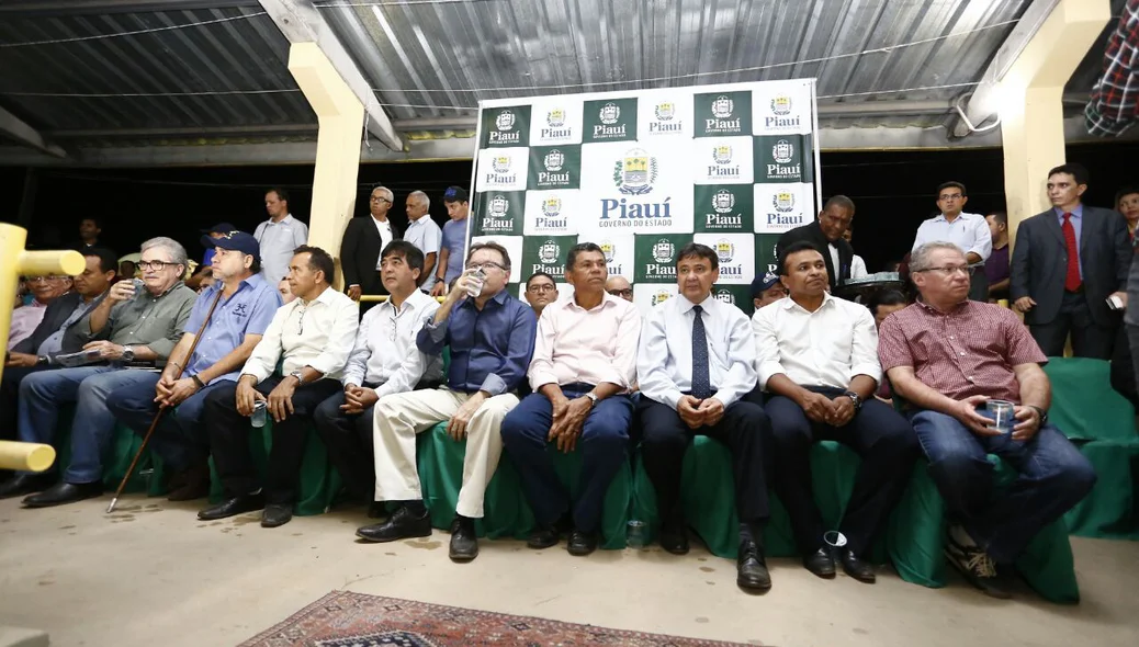 A expoapi teve início no último sábado