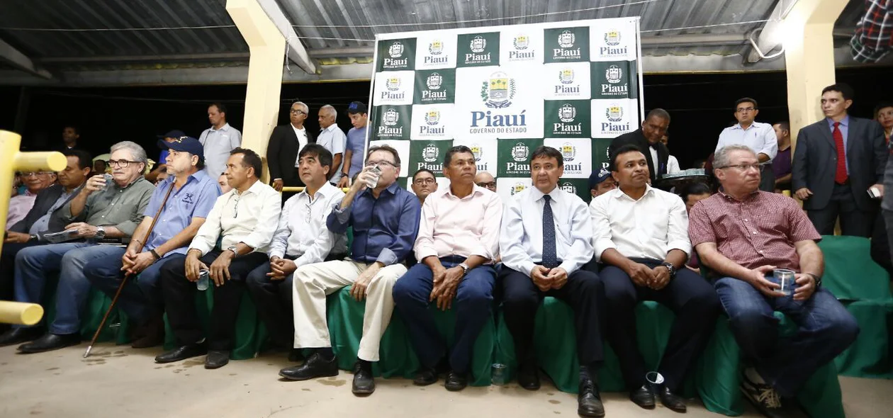 A expoapi teve início no último sábado