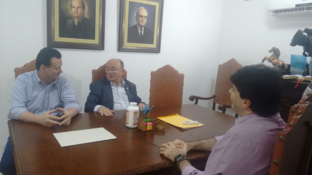 Gilberto Kassab visita TV Antena 10