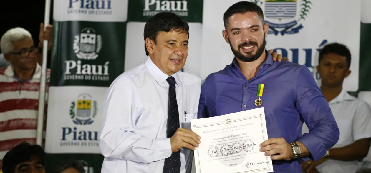 Lukano Sá recebe certificado e medalha de Wellington Dias