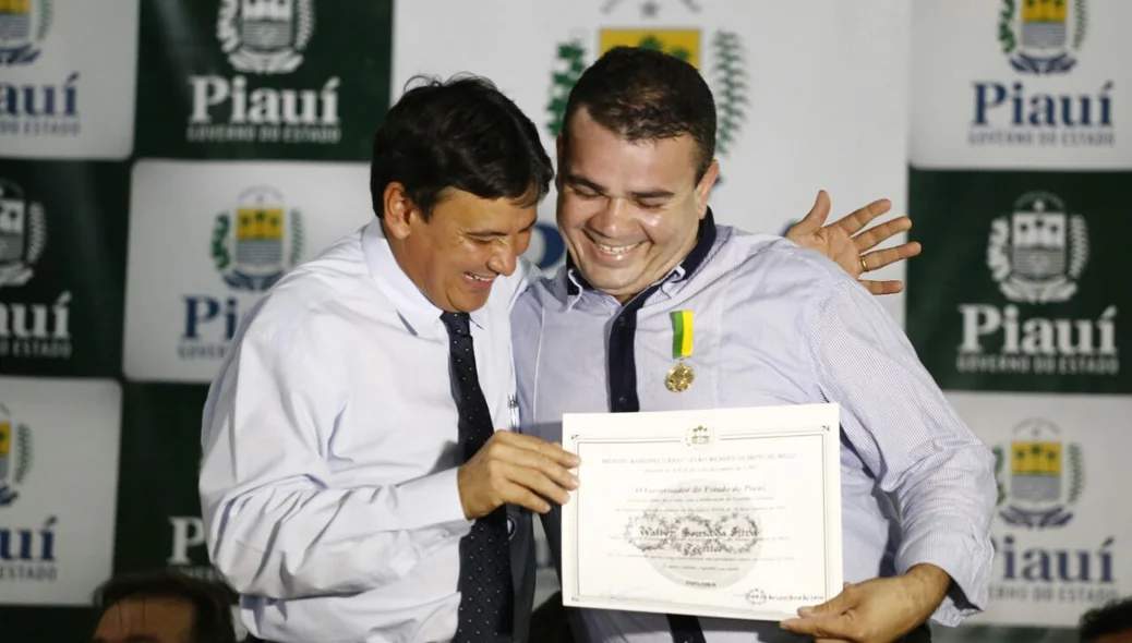 Wellington entrega medalha a pecuaristas 